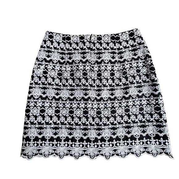 Ann Taylor LOFT Womens Black Floral Embroidered Casual‎ Mini Skirt Size 0 NWT - Picture 2 of 9